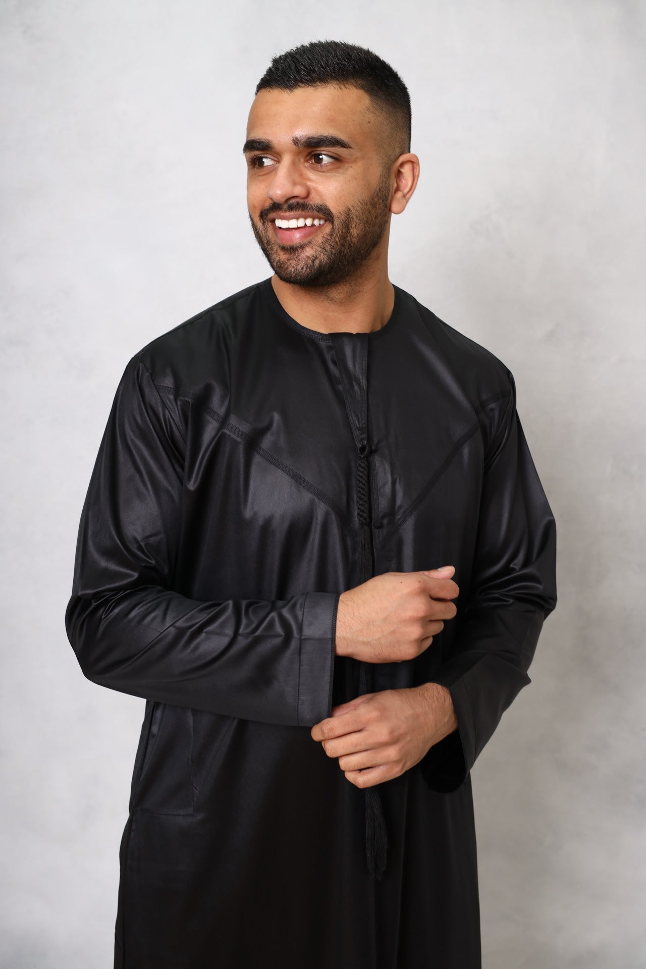 Emirati Thobes