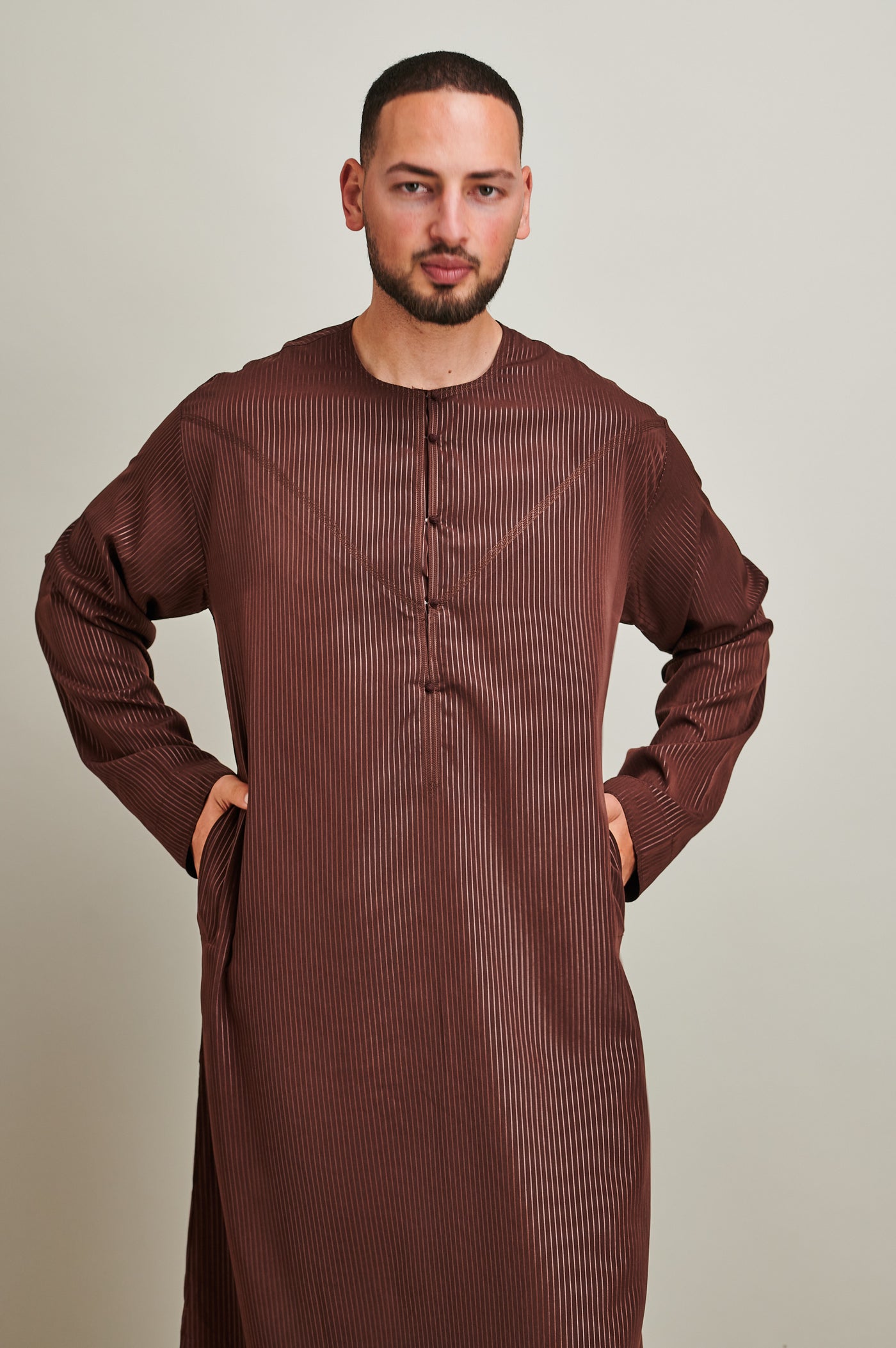 Emirati Burgundy Thobe