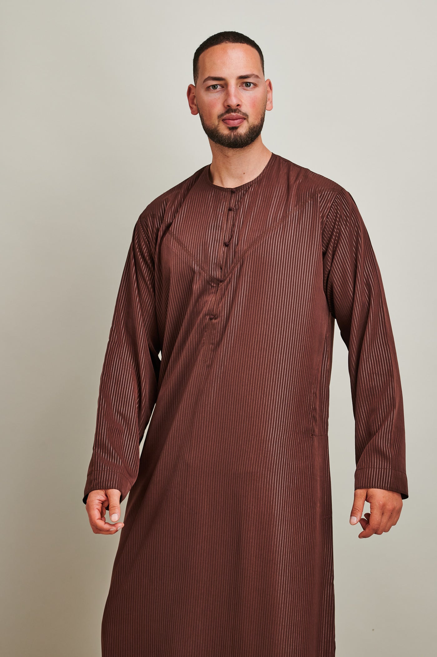 Emirati Burgundy Thobe