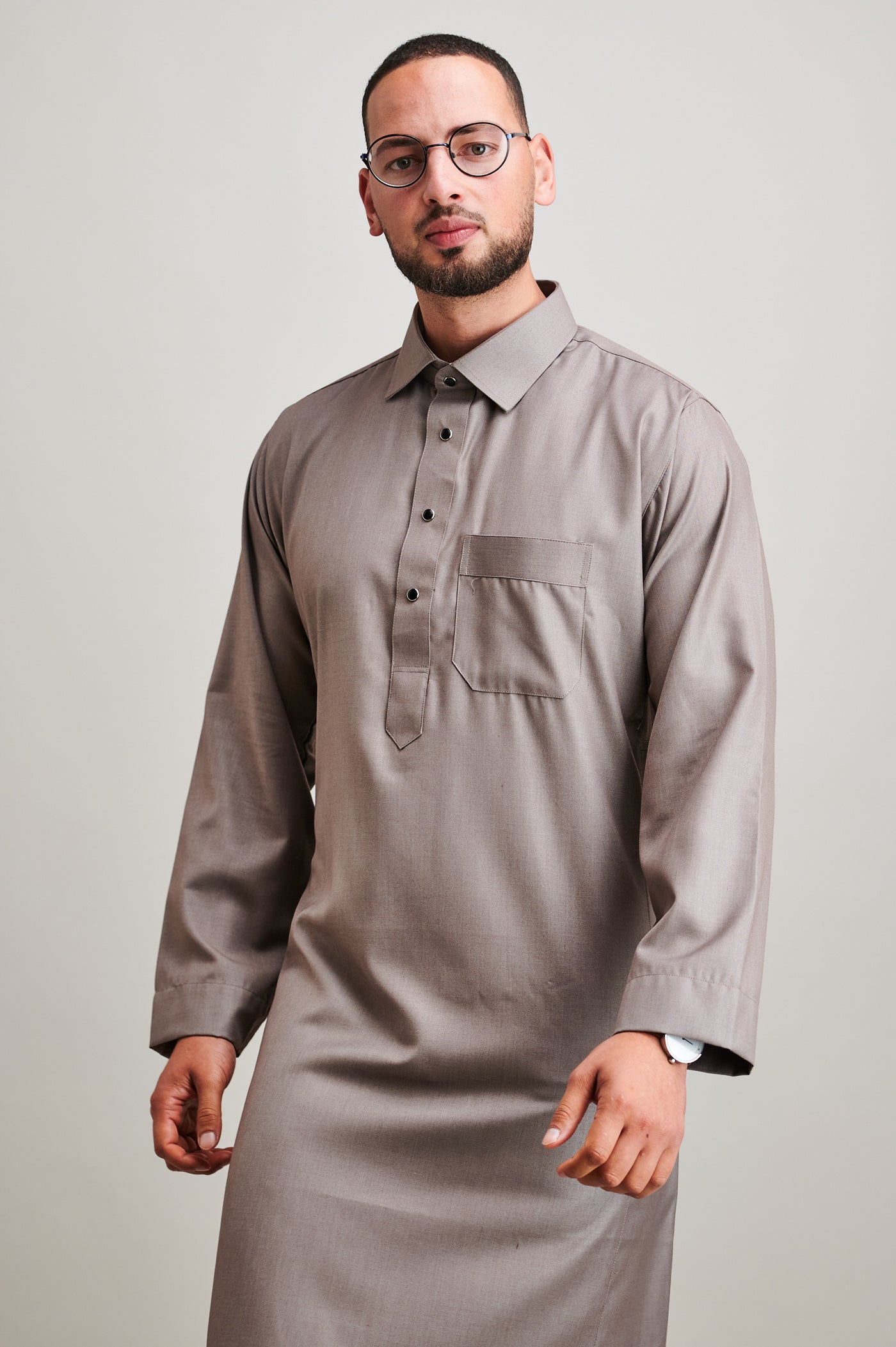 Saudi Classic Beige Thobe & Jubbah