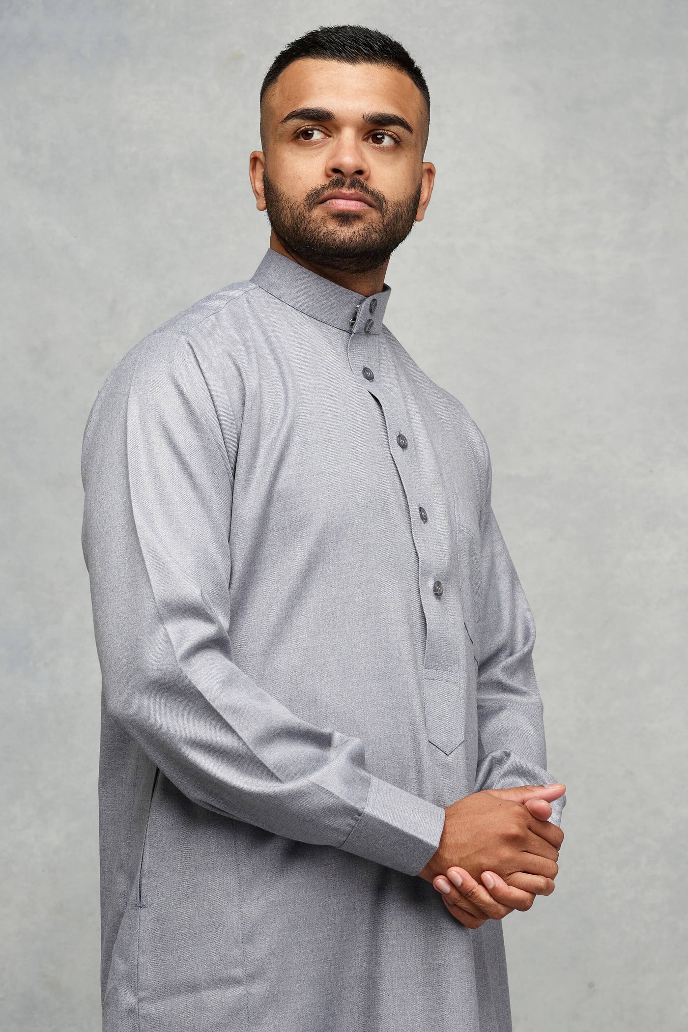 Saudi Style Silver Grey Thobe With Cuffs