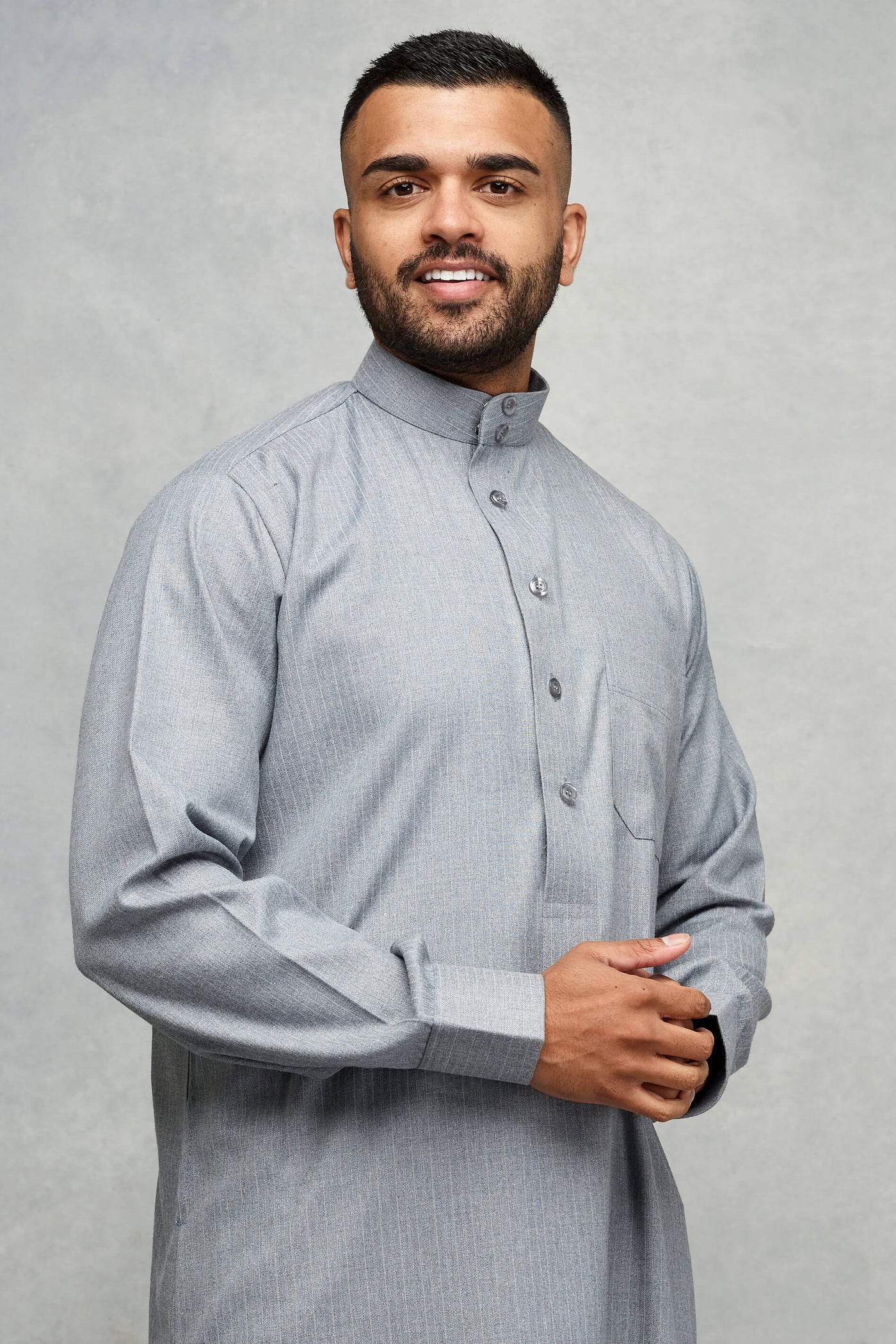 Saudi Style Pinstripe Silver Grey Thobe With Cuffs